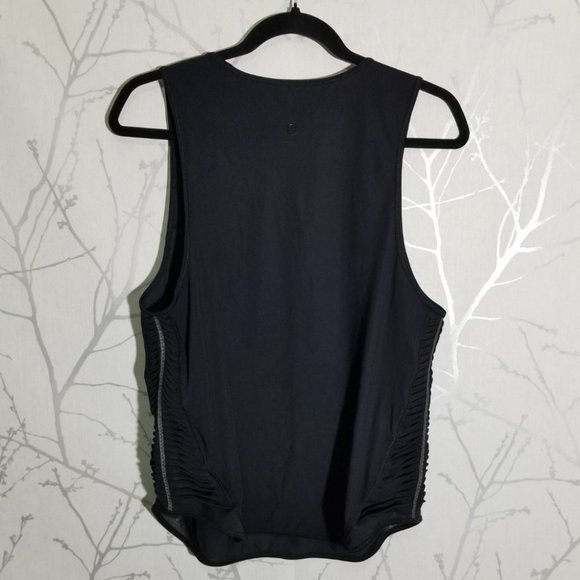 Lululemon Black UPF 50+ Making Moves Tank - Picture 3 of 5
